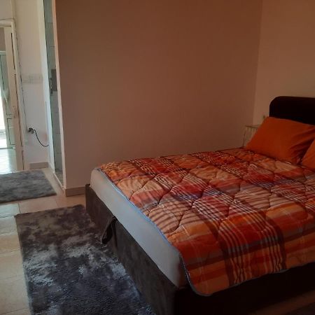울친 Guest'S House "Lindi&Roni" 아파트 외부 사진
